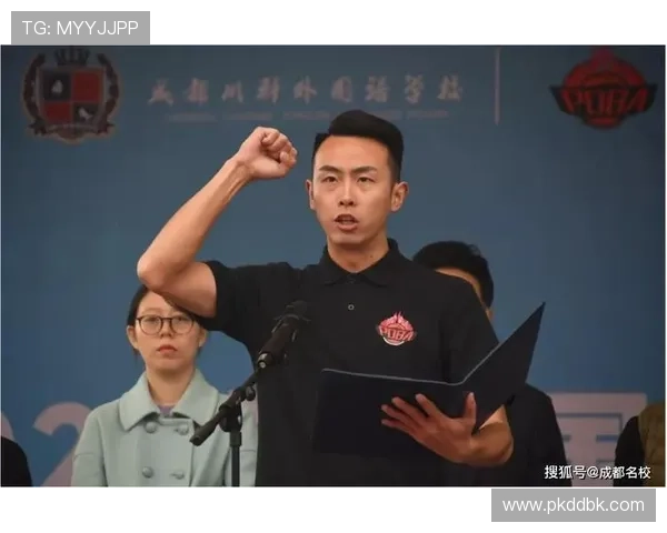 全国锦标赛特别报道:成都篮球队不屈不挠的奋斗历程与荣耀时刻 全国锦标赛特别报道:成都篮球队不屈不挠的奋斗历程与荣耀时刻